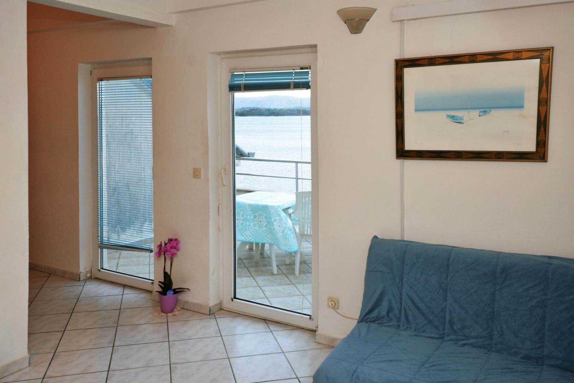 Apartman Mana, Murter Luaran gambar